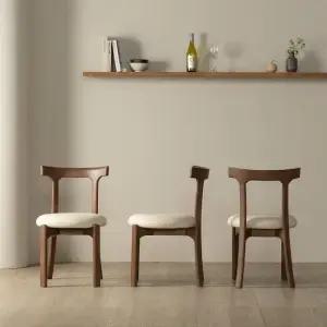 카펜터홈 배트 고무나무원목 실리콘가죽 식탁의자