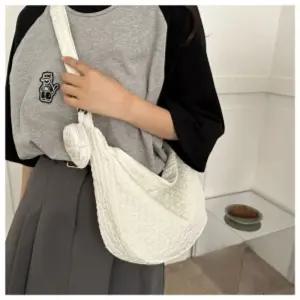 팝핀플라워크로스 퍼프 엠보백 크로스 가방 반달여성백 여자 데일리 편한 동전파우치 캐주얼 보싱 숄더 숄