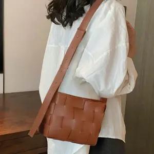 봄가을 패션 여성 작은 크로스백 가로 세로 격자무늬