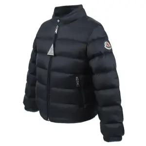 몽클레어 25SS 키즈 로고 다운 자켓 네이비 1A00021 597YF 778