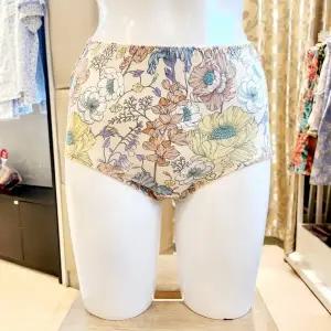 [대구백화점] [비너스]3색택1 밑위높은 부인군 모달팬티(VPT6739)