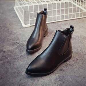 구두 여성 뾰족앞코 발편한 낮은굽 밴딩 첼시부츠 앵클부츠