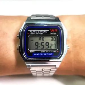 메탈 전자 손목 시계 빈티지 군대 훈련소 자대 시험 디지털 남성 여성 학생