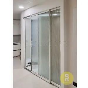 [바른도어]77번 초슬림2짝미서기중문 화이트 모루세로강화유리a