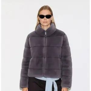 [최초가1 900 000]하이넥 호리젠탈 휘메일 리버시블 밍크 코트_SOJK250102