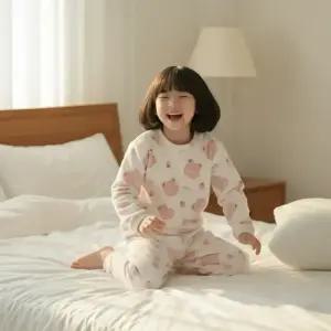 르브니 주니어 극세사 수면잠옷 곰돌이 패턴 상하세트 겨울 홈웨어 CW모모