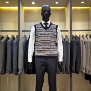 [바쏘](마산점)인디언 패턴 양모 혼방 니트 브이넥 남성조끼 [네이비]