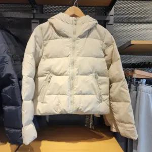 언더아머 호라이즌 점퍼 다운 크링클 자켓 베이지 1378861-280