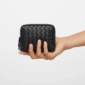 여성 지퍼 지갑  A_258468 V001N 1000) 24SS