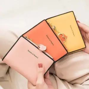 사랑스러운 하트링 포인트 예쁜 배색 여성 반지갑