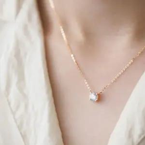 네발큐빅 14k 목걸이 선물 큐빅 10대 생일선물 네발 악세사리 20대 여자친구선물 30대 목걸이 여성