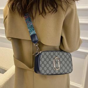 [디어백] 스퀘어 미니 자카드 패턴 크로스백 SZ112