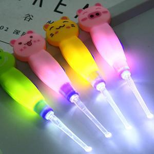 불나오는 귀이개 LED귀청소기 귀지 어린이 귀밥 정리