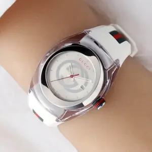 구찌 SYNC L 여성 러버 시계 YA137302