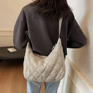 [콩심팥심]여성 캐주얼 누빔 숄더백 1P 데일리 퀄팅 어깨 가방