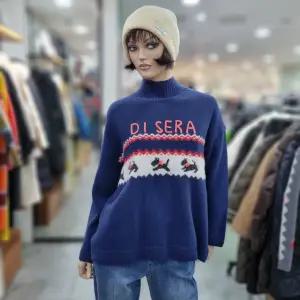 베네통/애플아울렛/캐시미어 혼방 강아지 자수 하이넥 니트/BAKP66461