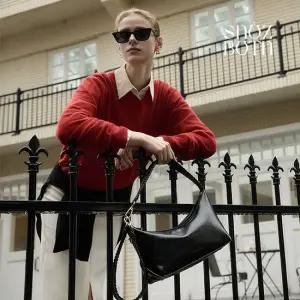 스누즈버튼 핸드메이드 위빙스트랩 산드라 백  미디움)