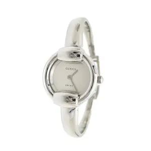 실버 케이스 뱅글시계 1400L