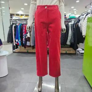 베네통/애플아울렛/크런키 백포켓 자수 팬츠 BAPT50461