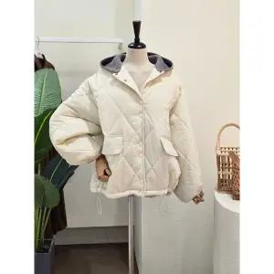 [대구백화점] [4CUS]퀼팅 루즈핏 후드 패딩 점퍼(FW5J9JP52832)