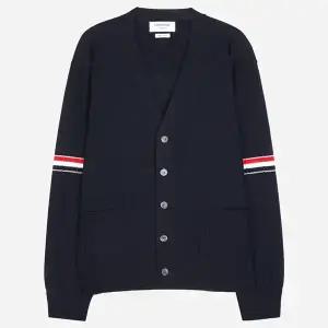[톰브라운]24SS MKC519A Y1002 415 풀오버 삼선 울 가디건 네이비