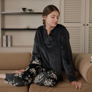 [라페어](김해점)블룸 모노블랙 벨로아 라운지 셋업  LWLIAST0342-BK