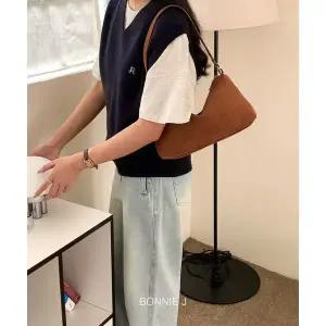 [BONNIE J]스웨이드 쁘띠 호보백 포인트 색상 4컬러 가벼운 경량 데일리 숄더백