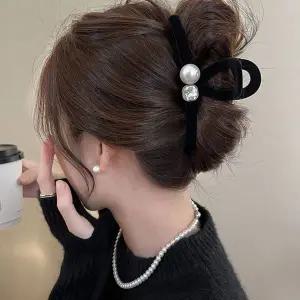 [콩심팥심]여성 시크한 벨벳 고급 진주 큐빅 올림머리 집게핀