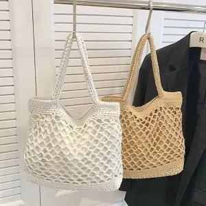 [콩심팥심]여름 스퀘어 니트펀칭 토트백 2컬러 여행 바캉스룩 꾸안꾸백