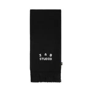IAB Studio Knit Muffler Black White 아이앱 스튜디오 니트 머플러 블랙 화이트