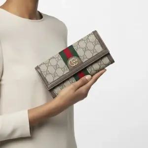 GUCCI 25FW 오피디아 GG 장지갑  523153 96IWG 8745)