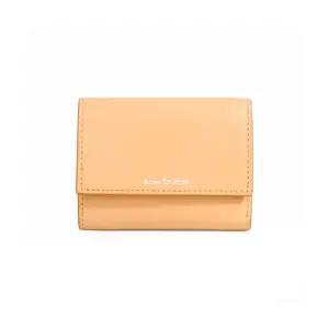 아크네스튜디오 CG0221 DUNE BEIGE 로고 폴드 반지갑