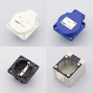 르그랑 빌트인 원형 방우 방수 매입 콘센트 1구 판넬 소켓 커버 노출 박스