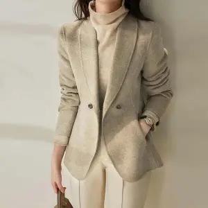 [무드무드] 드로우 플레어 모직 자켓