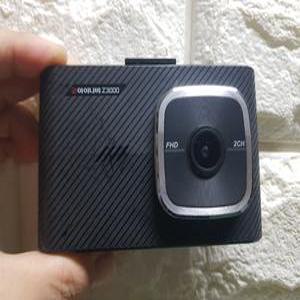 중고 팅크웨어 아이나비 Z3000 FHD 블랙박스 전방본체