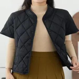 [드레스허그]겨울 레이어드 이너 반팔 경량 패딩 자켓