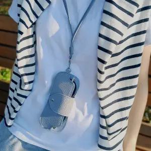 더블트리 선글라스 슬림 가죽 케이스 휴대용 목걸이