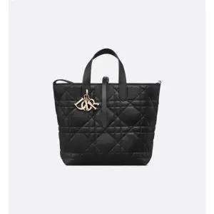 디올 Dior Toujours 미디엄 버티컬 토트백 블랙 M2836OSNW_M900