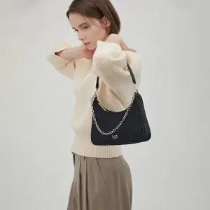 [LAP] 아만다_체인숄더백 AQ7AB701_DG