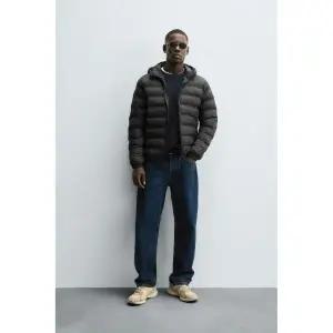 [국내배송] 자라 워터 레펠런트 라이트 패딩 점퍼 - 블랙 4302/208/800 1807893