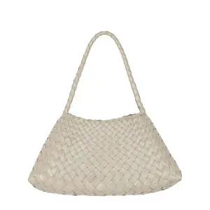 드래곤디퓨전 공식수입 25FW 펄 로잔나 숄더백 ROSANNA 8943 PEARL