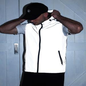 패딩조끼 경량 가을 겨울 베스트 니트 롱 후리스 러닝 집업 오버핏 야간 빛나는 반사 남성 조끼 봄 여름 얇