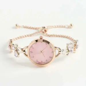 여성 손목시계 핑크 컬러 선물 코디 팔찌