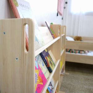 와이드형 원목 유아 전면 책꽂이 아동 책장 어린이 전면 책장 이동식 책선반 완제품  (투명도장)