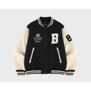 [롯데백화점]클라이드앤 여성 래터링 스타디움 점퍼 FNDJP932F