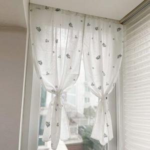 [마꼬꼬트]블루 자수 플라워 작은창 커튼 가림막 가리개 린넨 주방커튼