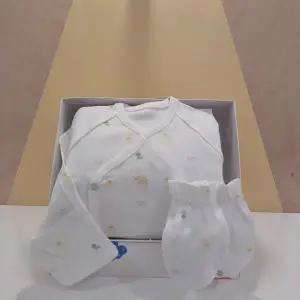 [블루독베이비](신세계 사우스시티)WH)클린비비배내저고리,손싸개 선물세트44A70-000-01+44A70-008-01)4...