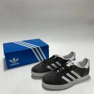 아디다스 공용 가젤 솔리드 그레이 스니커즈 BB5480