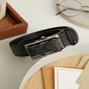 헤지스 액세서리 남성 24FW [스테디셀러]블랙 단색 소가죽 벨트 WUBE4F254BK