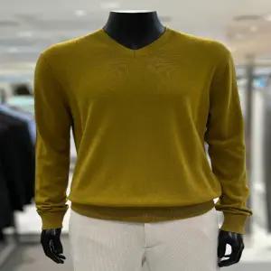 [레노마] 남성 가을 캐시미어 브이넥 시보리 머스타드 한정수량 초도상품 AMC 긴팔 니트 RQGMKT15A